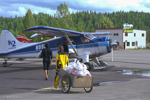 Talkeetna - Loading up the plane with supplies K2